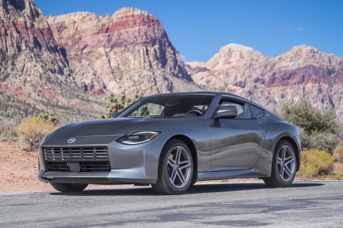 Sports cars with over 400 hp